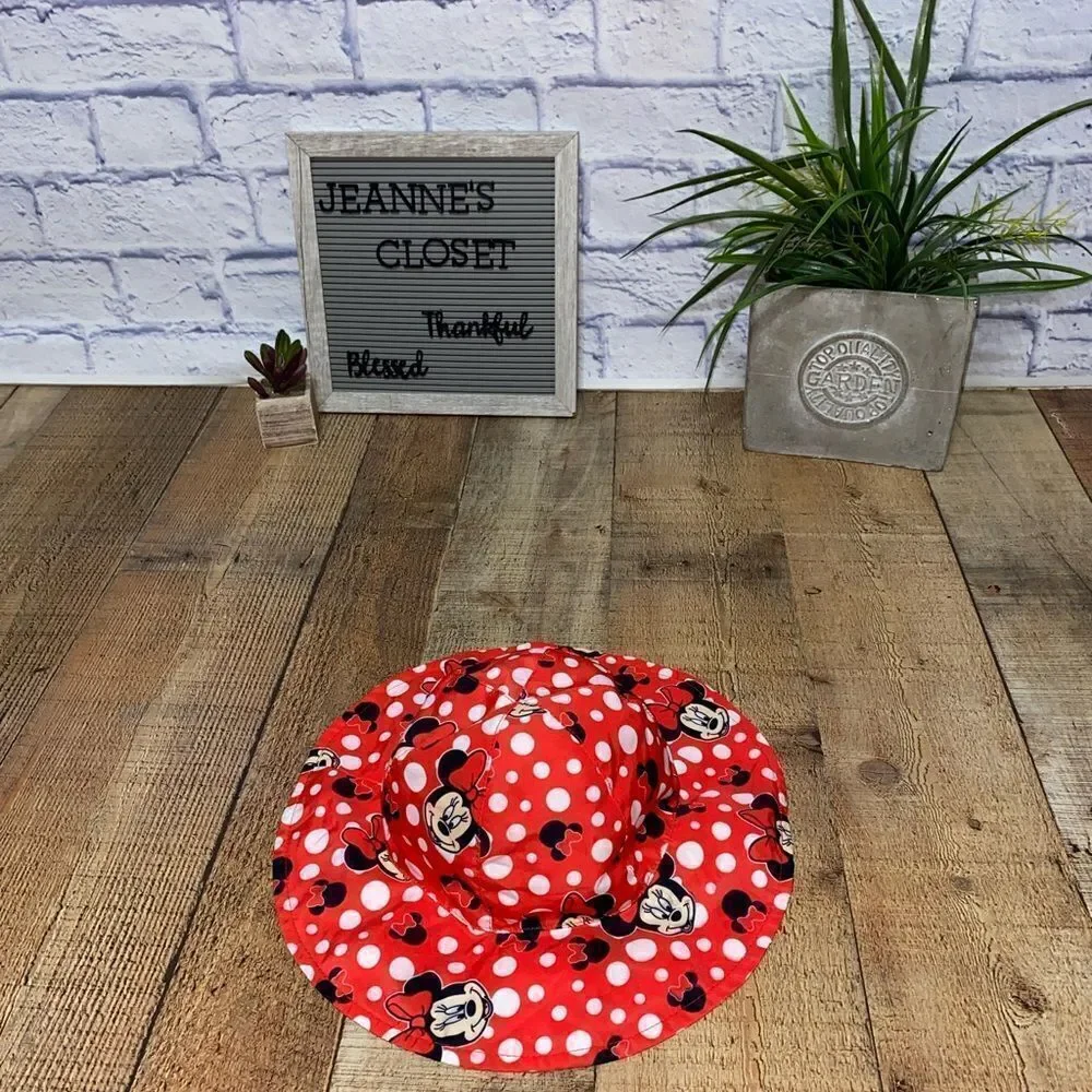 Disney Minnie Mouse‎ polka dot bucket hat
